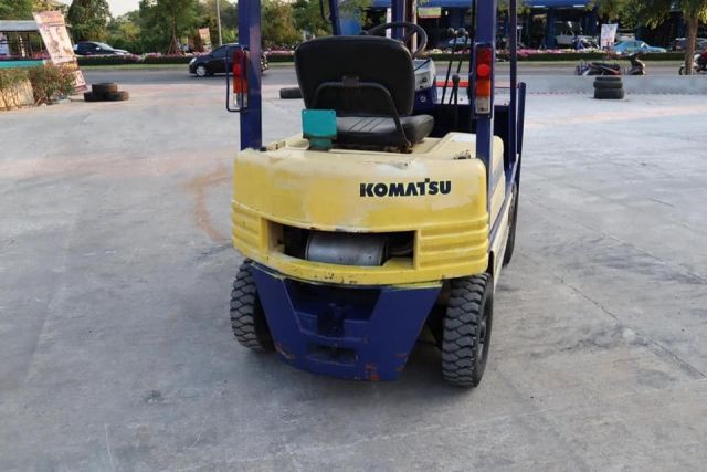 KOMATSU fg10 ยกได้ 1ตัน ความสูง 3.0 เมตร