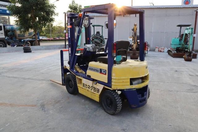 KOMATSU fg10 ยกได้ 1ตัน ความสูง 3.0 เมตร