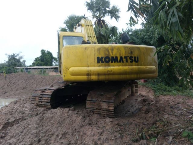 ขาย KOMATSU PC200-6