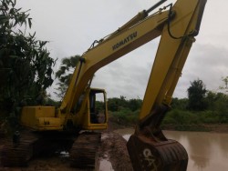 ขาย KOMATSU PC200-6