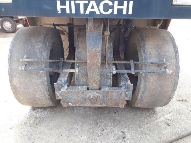 รถบดล้อยาง HITACHI : RT200WT-C