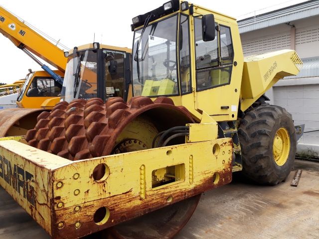 รถบดล้อหนาม : BOMAG : BW219PDH-3 นำเข้าจาก USA