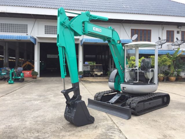 รถขุด Kobelco SK50UR มือสอง นำเข้าจากญี่ปุ่น พร้อมใช้งาน