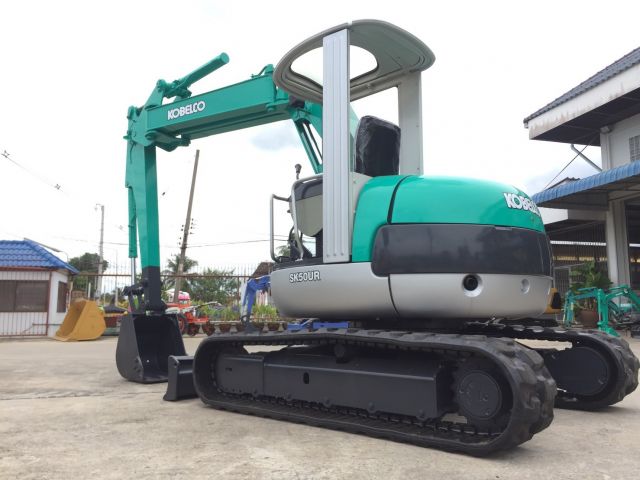 รถขุด Kobelco SK50UR มือสอง นำเข้าจากญี่ปุ่น พร้อมใช้งาน