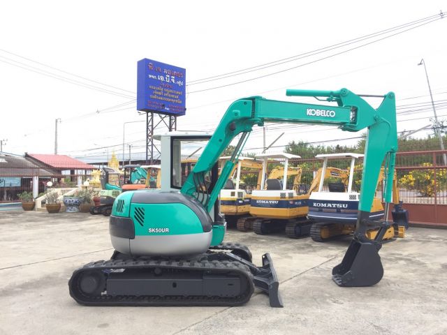 รถขุด Kobelco SK50UR มือสอง นำเข้าจากญี่ปุ่น พร้อมใช้งาน