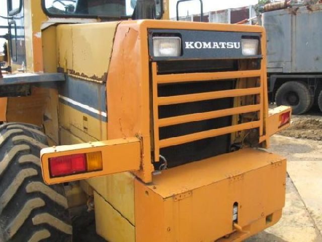 รถตัก Komatsu รุ่น WA100-1 เก่าญี่ปุ่น เอกสารครบ พร้อมใช้งาน