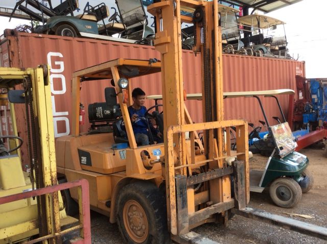 ขาย FORK LIFT NISSAN ขนาด 3.5 ตัน