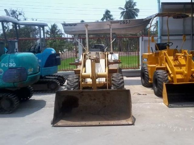 ขายรถตักล้อยาง ยี่ห้อ YANMAR Y31WA