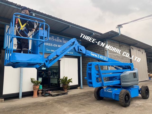 รถกระเช้า Boom Lift Genie Z-45/25J