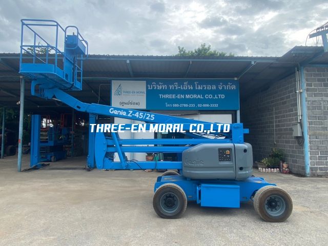 ขายรถกระเช้ามือสอง Boom Lift Genie Z-4525