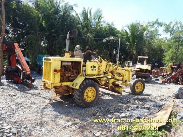 ขาย รถเกรดถนน KOMATSU รุ่น GD22AC1A เก่าญี่ปุ่น พร้อมใช้งาน ชม VDO ได้ครับ