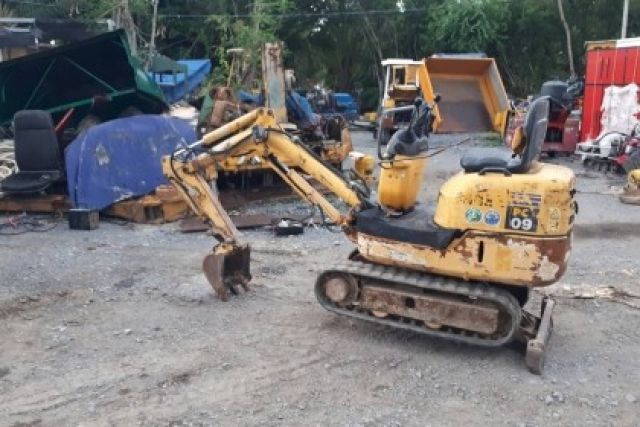 ขาย รถขุด แบคโฮจิ๋ว KOMATSU PC09 ขึ้นรถกระบะปิ๊กอัพได้ มีไลน์หัวเจาะไปปิ้ง เก่าญี่ปุ่น พร้อมใช้