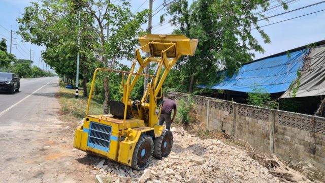 ขาย รถตักล้อยาง komatsu sk 07 ดีเซล 3 สูบ 4WD ยางตัน เครื่องแรง ชั่วโมงการทำงานน้อย เก่าญี่ปุ่น