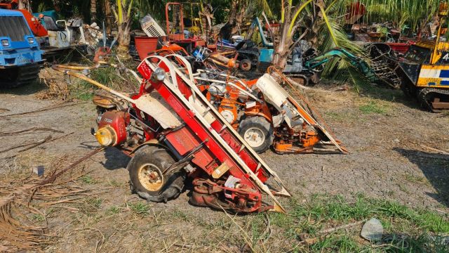 ขาย รถเกี่ยวข้าว วางราย มัด เดินตาม 1 แถว ยี่ห้อ kubota ระบบพร้อมใช้ เก่าญี่ปุ่น คันละ 18,000 บาท