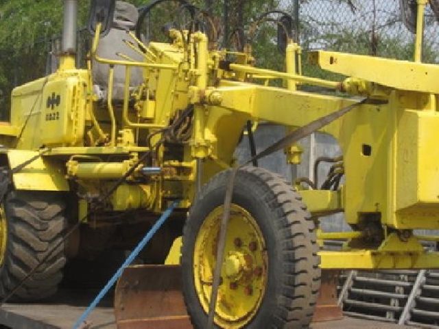 ขาย - รถเกรด ดิน ถนน (MOTOR GRADER) เก่าญี่ปุ่น KOMATSU: GD22AC1A พร้อมใช้งานครับ