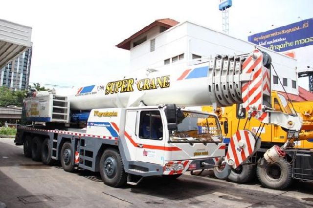 zoomlion truck crane 25-130 ton