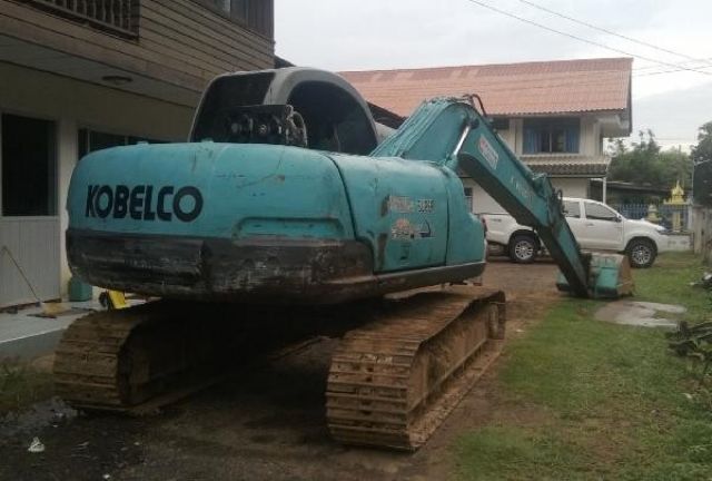 รถแบคโฮ KOBELCO SK120-3