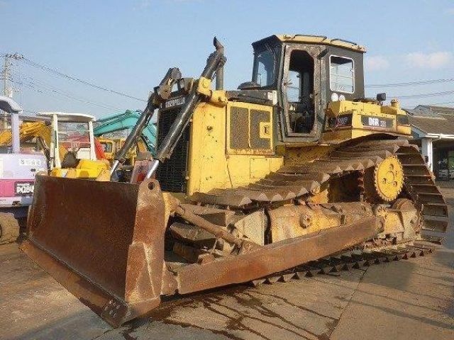 ขายรถแทรคเตอร์ CAT D6H-8FC00574