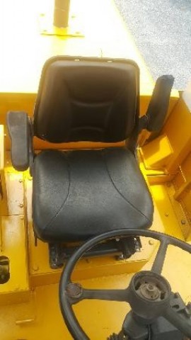 ขายถูก....รถตักล้อยาง KOMATSU WA100-1 เก่านอก