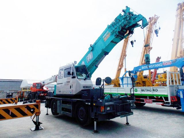 ขายรถเครน KOBELCO RK120-EK01-00014