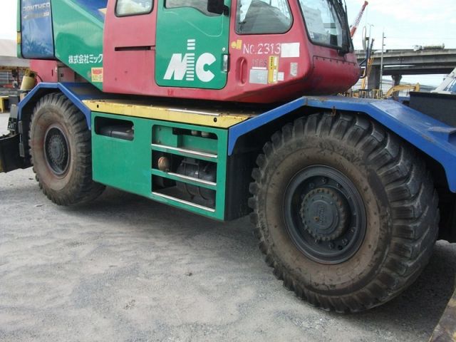 ขายรถเครน KOBELCO RK250-5-EZ07077