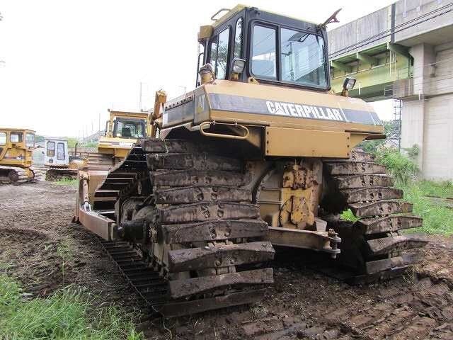 CAT D6HLGP-8FC04246 รถแทรคเตอร์..ขายถูก นำเข้าจากญี่ปุ่นแท้