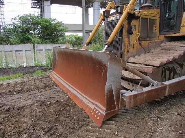 CAT D6HLGP-8FC04246 รถแทรคเตอร์..ขายถูก นำเข้าจากญี่ปุ่นแท้