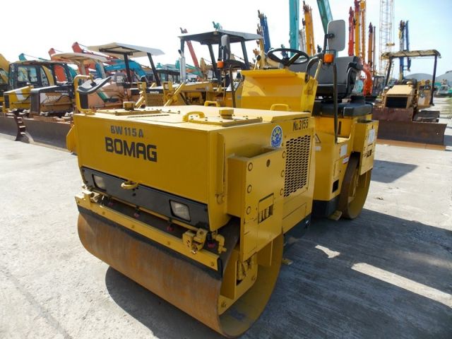 ขายรถบดขนาด 3 ตัน BOMAG BW115AD-2-121009