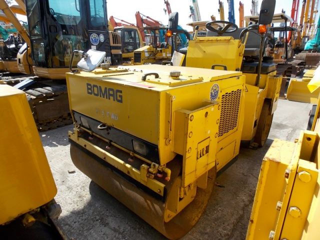 ขายรถบดขนาด 3 ตัน BOMAG BW115AD-2-228488