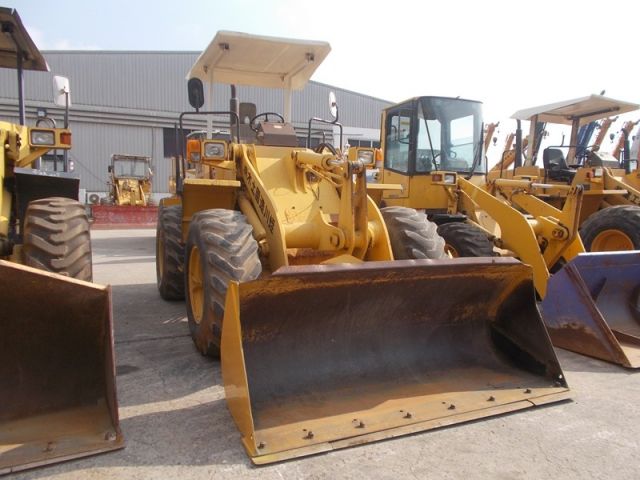 รถตักล้อยาง KOMATSU WA100-1-33762 รถนอก..ขายถูก