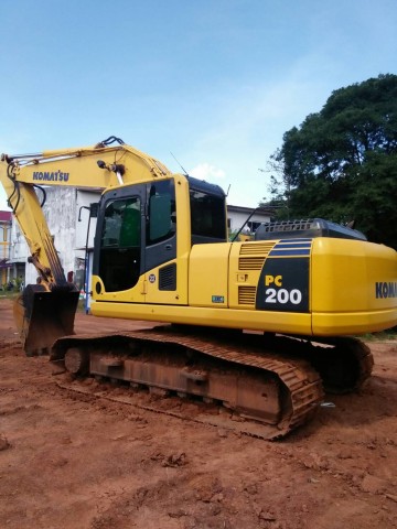 รถบ้านขายถูก KOMATSU PC200-8 สภาพสวยกริ๊บ พร้อมใช้งาน