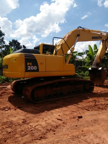 รถบ้านขายถูก KOMATSU PC200-8 สภาพสวยกริ๊บ พร้อมใช้งาน