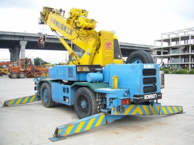 ขายรถเครนสี่ล้อ KOBELCO RK70M-2 14707