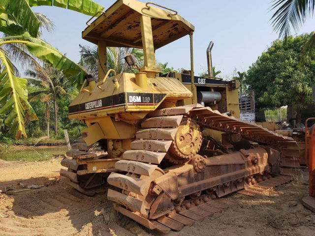 ขายรถแทรคเตอร์ CAT D6M LGP เก่าไทย สภาพพร้อมใช้งาน