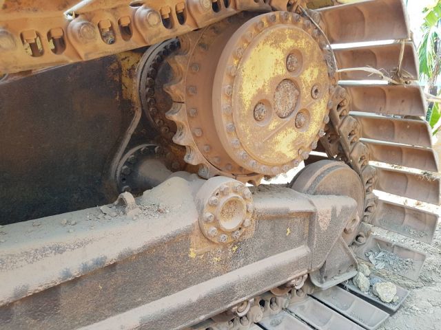 ขายรถแทรคเตอร์ CAT D6M LGP เก่าไทย สภาพพร้อมใช้งาน