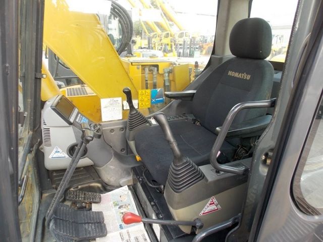 ขายรถแมคโค KOMATSU PC128US-8-24715 รถนอก..ขายถูก