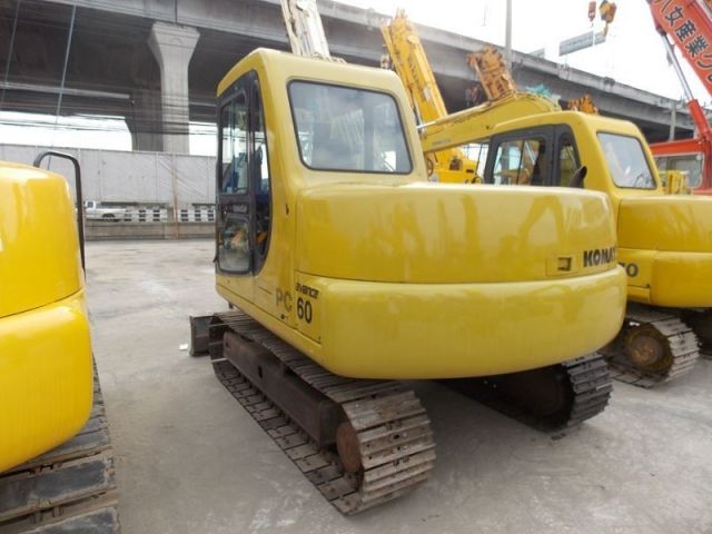 ขายรถแบคโฮ KOMATSU PC60-7-45232 รถนอก..ขายถูก