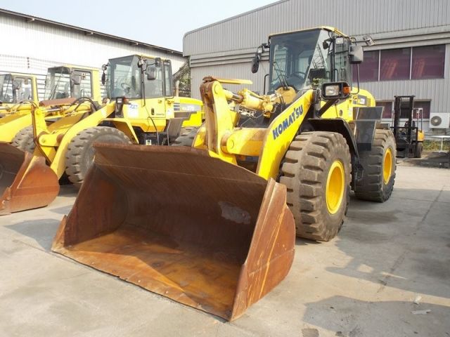 ขายรถตักล้อยาง KOMATSU WA320-7 รถนอก..ขายถูก