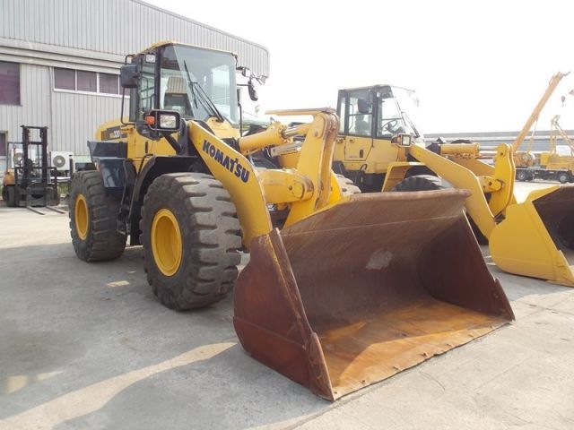 ขายรถตักล้อยาง KOMATSU WA320-7 รถนอก..ขายถูก