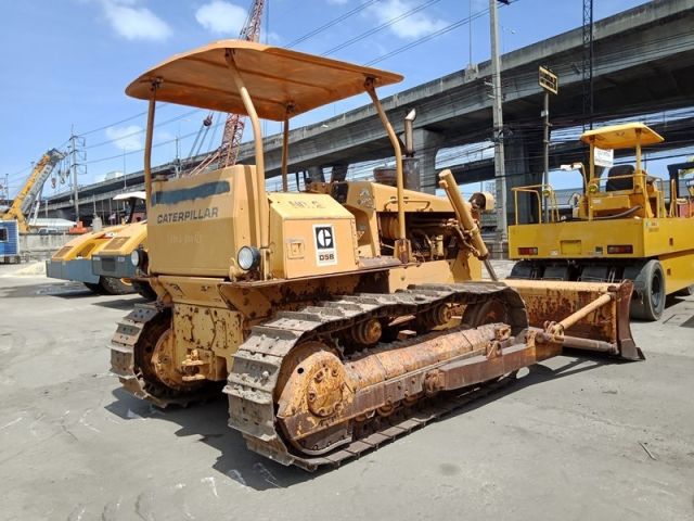 ขายรถแทรคเตอร์ตีนตะขาบ CAT D5B-48X00773 เก่าญี่ปุ่นแท้