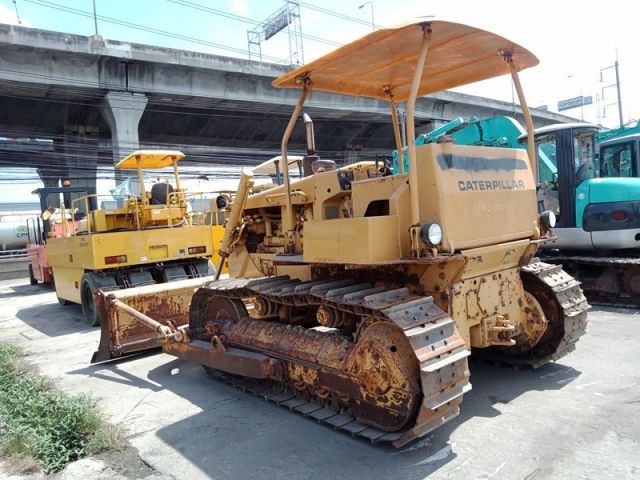 ขายรถแทรคเตอร์ตีนตะขาบ CAT D5B-48X00773 เก่าญี่ปุ่นแท้