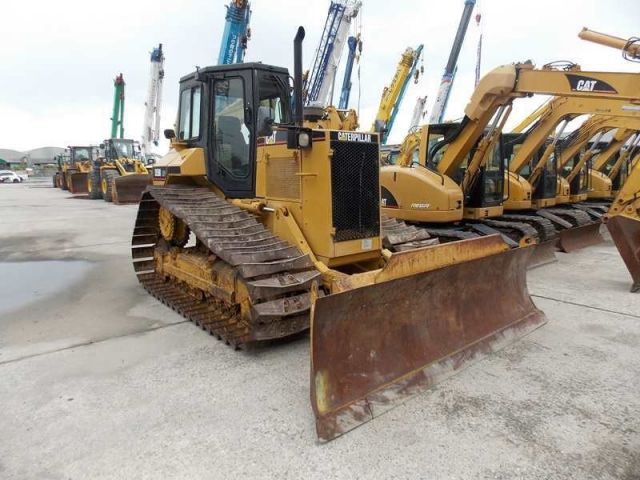 ขายรถแทรคเตอร์ CAT D5M เก่าญี่ปุ่นแท้ รถนอก..ราคาถูก