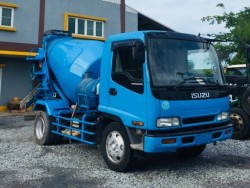 ขายรถโม่ปูน ISUZU DEGA 195 HP นำเข้าจากประเทศญี่ปุ่น