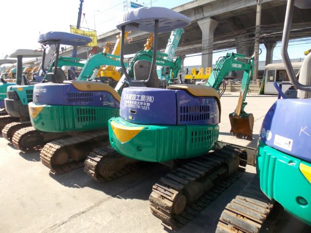 ขายรถแบคโฮ KOMATSU PC30MR-1-3716 รถเก่านอก