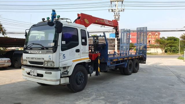 ขายรถบรรทุกติดเครน ISUZU DEGA 210 HP พร้อมเครน SANY PALFINGER ขนาด 5 ตัน