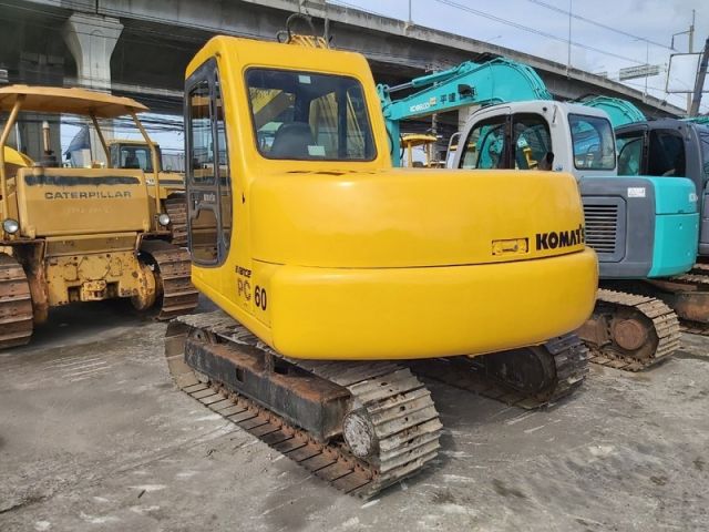 ขายรถแบคโฮ KOMATSU PC60-7 เก่าญี่ปุ่นแท้ สภาพสวยพร้อมใช้งาน