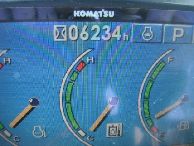 KOMATSU PC200LC-8N1-310275