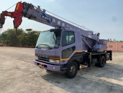 ขายรถเครนหกล้อ KATO ตัวรถ MITSUBISHI FUSO ขนาด 7 ตัน