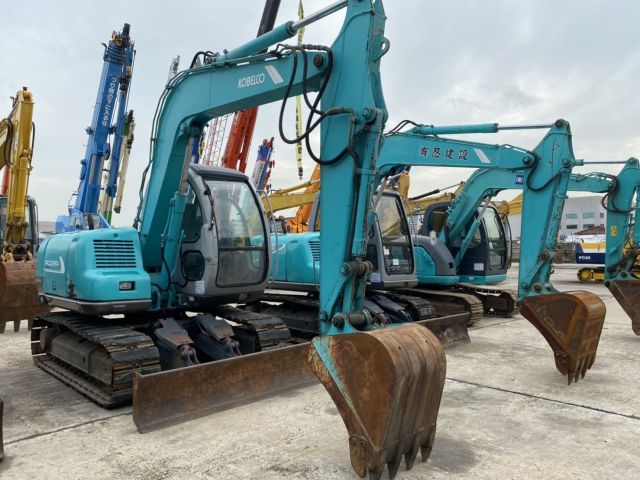 ขายรถแบคโฮ KOBELCO SK60-3 นำเข้าจากญี่ปุ่นแท้ สภาพสวยพร้อมใช้