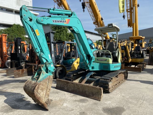 ขายรถขุดเล็ก YANMAR VIO 40-3 มีผานดันหน้า นำเข้าจากญี่ปุ่นแท้